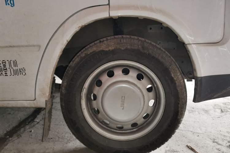 Used JMC Transit 2021 2.8T Space King Taurus Short Wheelbase Mid-Height 3-Seater Diesel Euro VI JX493
