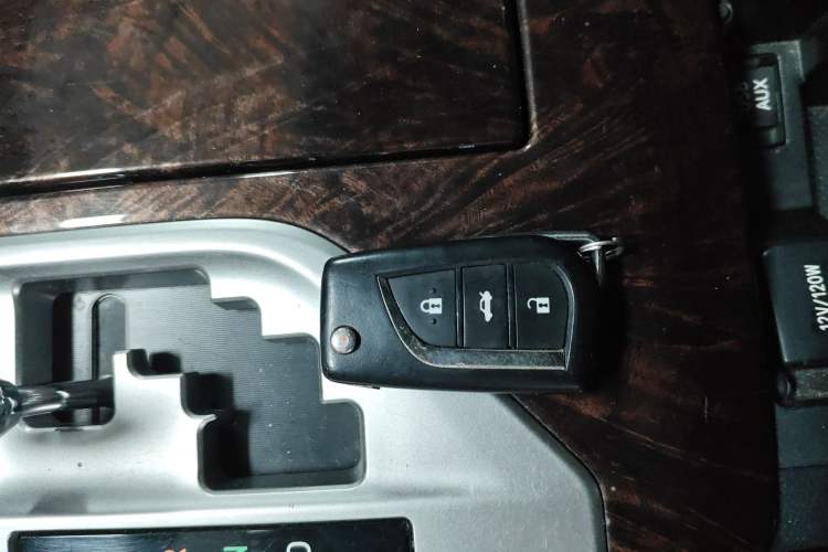 Used Toyota Camry 2015 2.0G Premier Edition
