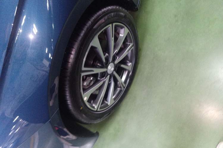 Used Geely Auto Emgrand 2026 Model 4th Generation 4 Millionth Anniversary Edition 1.5L CVT Feiyue Edition