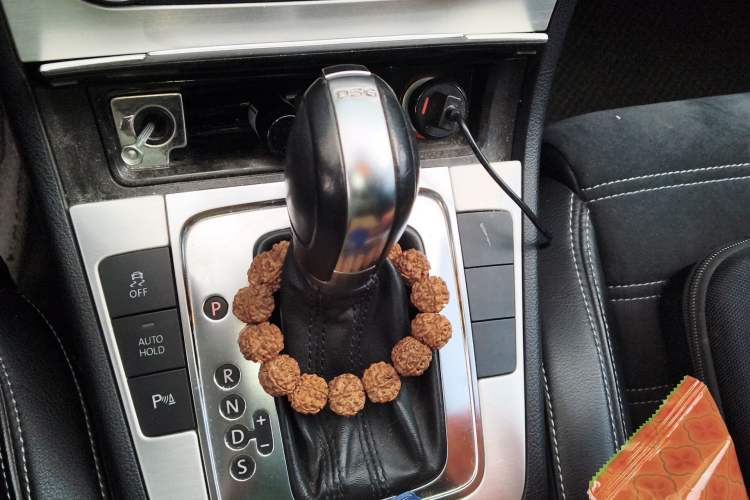 Used Volkswagen FAW-Volkswagen CC 2011 1.8TSI Luxury Model Gear Lever