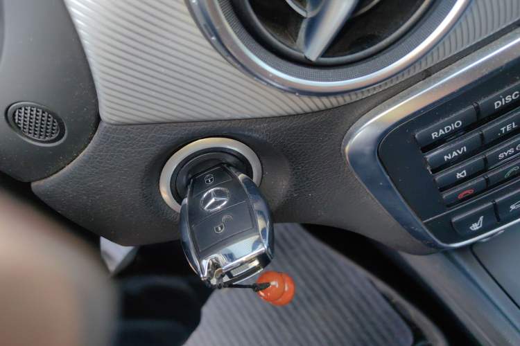 Used Mercedes-Benz GLA 2015 GLA 220 4MATIC Fashion Model