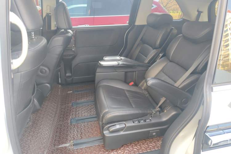 Used Honda Elysion 2016 2.4L Supreme Edition
