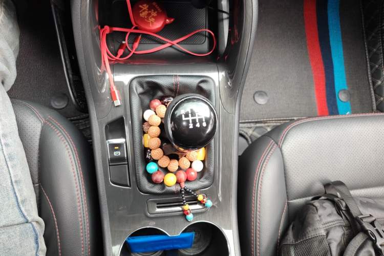 Used CHANGAN CS75 2017 Shangkui Edition 1.5T Manual Fengxiang Model
