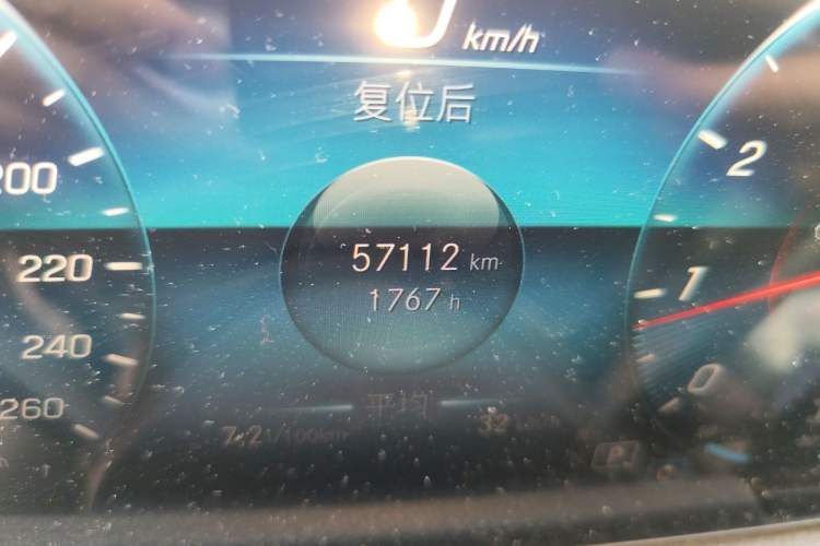 Used Mercedes-Benz GLA 2020 GLA 200 Odometer Close Up