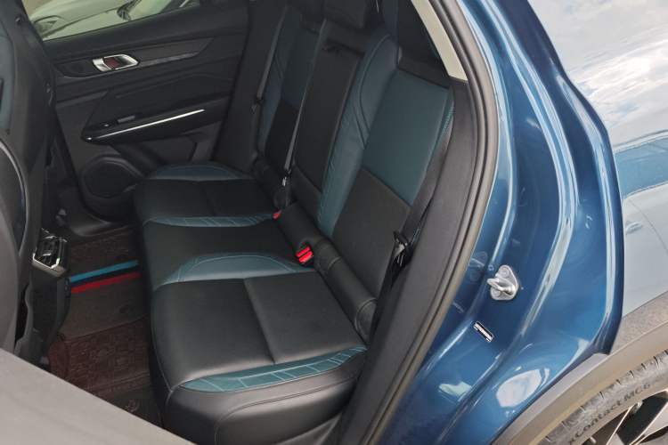 Used Lynk & Co 05 2022 2.0T Two-Wheel Drive Shine Halo
