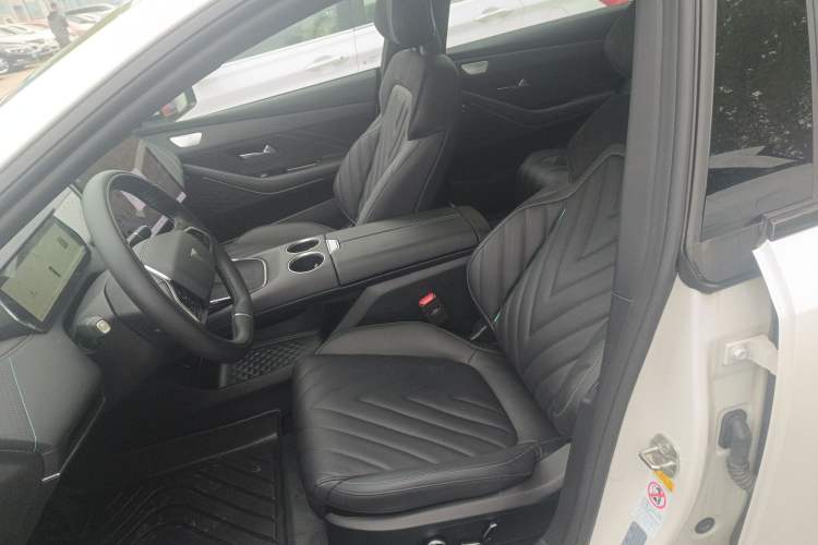 Used Deepal SL03 2023 200Max Range-Extended Version
