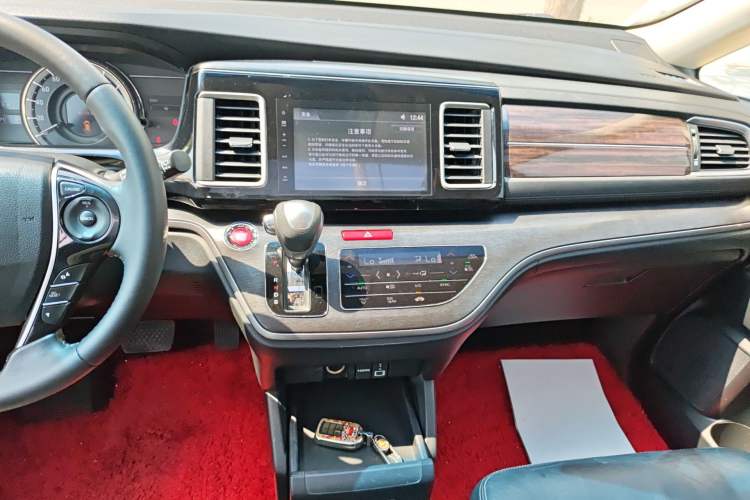 Used Honda Elysion 2016 2.4L Luxury Edition Audio And AC Panel