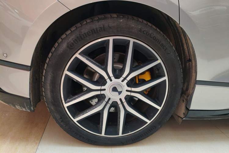 Used Denza Z9GT 2024 630 All-Wheel Drive Pro Version