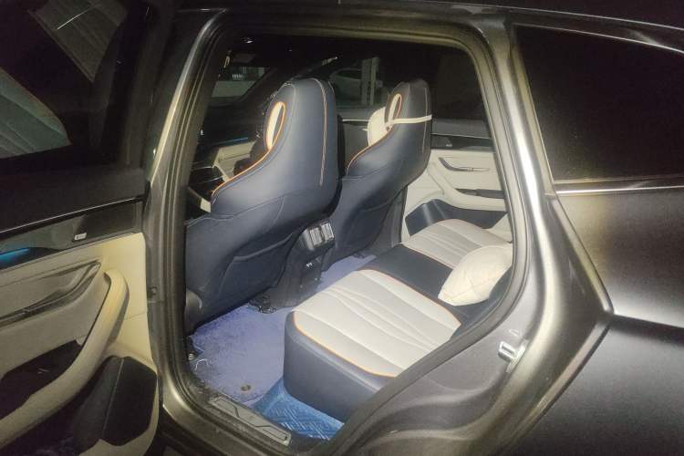 Used BYD Song PLUS New Energy 2021 EV Flagship Model Left Rear Seat