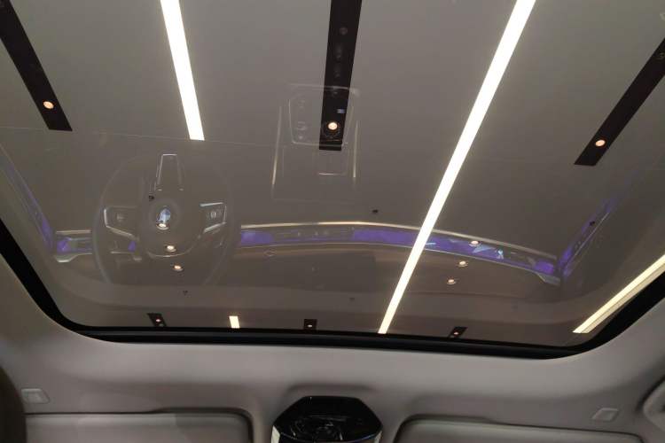 Used BMW 7 Series 2023 735Li M Sport Package Headliner