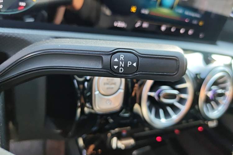 Used Mercedes-Benz A-Class 2021 A 200 L Sport Sedan Fashion Model
