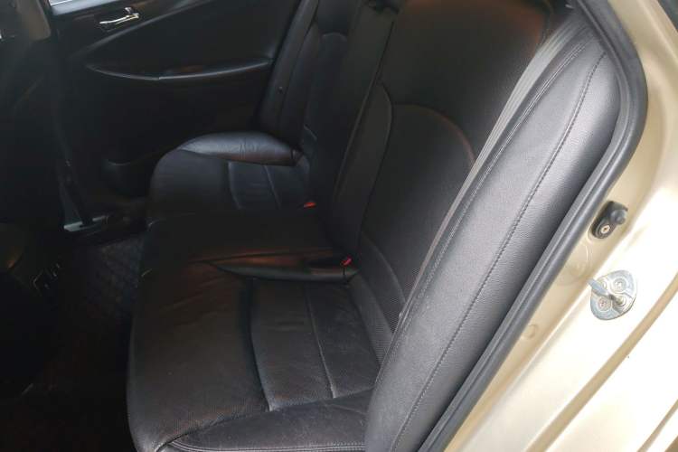 Used Hyundai Sonata 2013 2.4L Automatic Leading Edition China V Standard