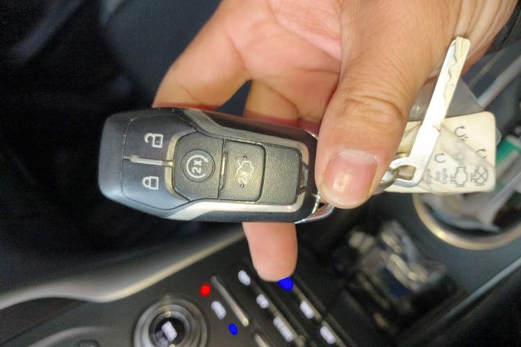 Used Lincoln MKC 2014 2.0T Two-Wheel-Drive Luxury Edition