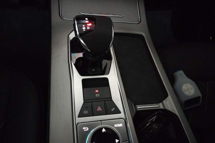 Used JETOUR X70 PLUS 2024 Champion Edition 1.5T DCT Champion MAX+ 5-seater