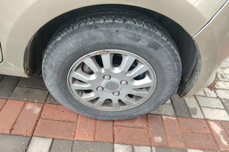 Used Wuling Rongguang V 2016 1.5L Standard Version