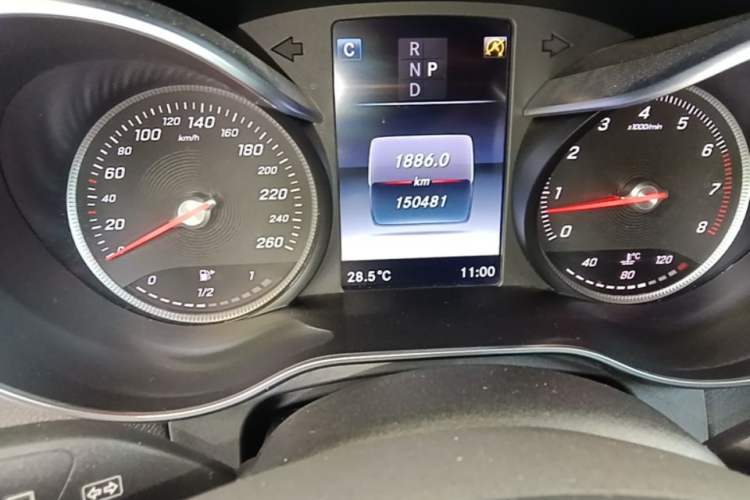 Used Mercedes-Benz GLC 2017 GLC 260 4MATIC Luxury Model
