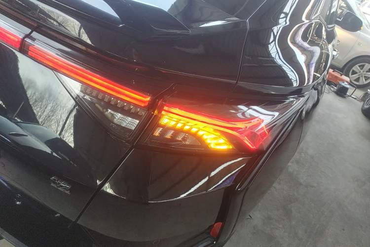 Used Dongfeng Aeolus Yixuan 2021 230T Automatic Zuiying Knight Edition Exterior 3