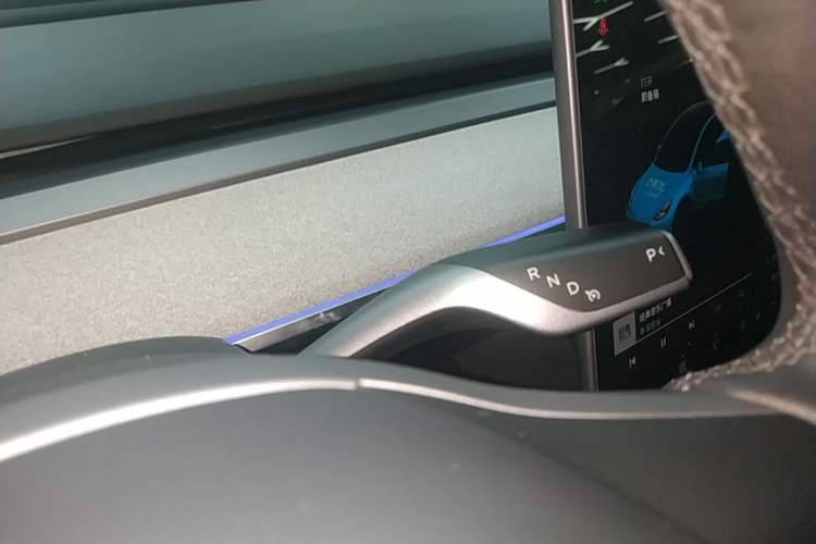 Used Tesla Model Y 2023 Rear-Wheel-Drive Version
