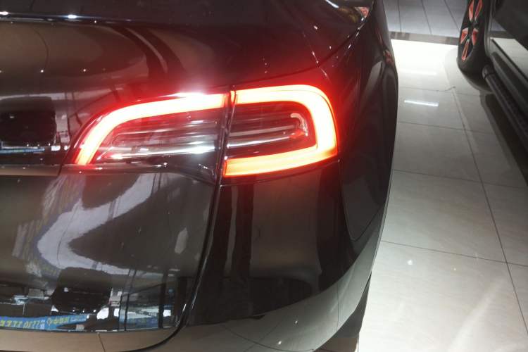 Used Tesla Model Y 2022 Rear-Wheel-Drive Version