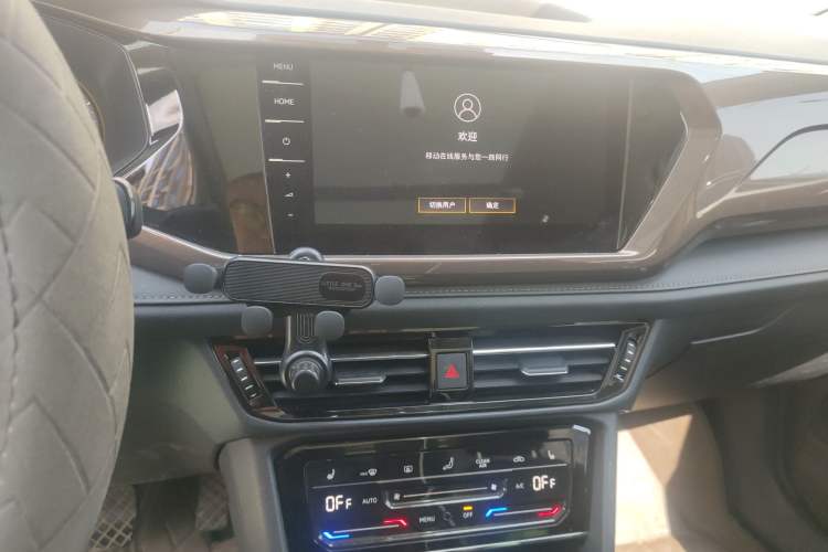 Used Volkswagen Tharu 2020 280TSI Two-Wheel Drive Luxury Plus Version China VI Standard
