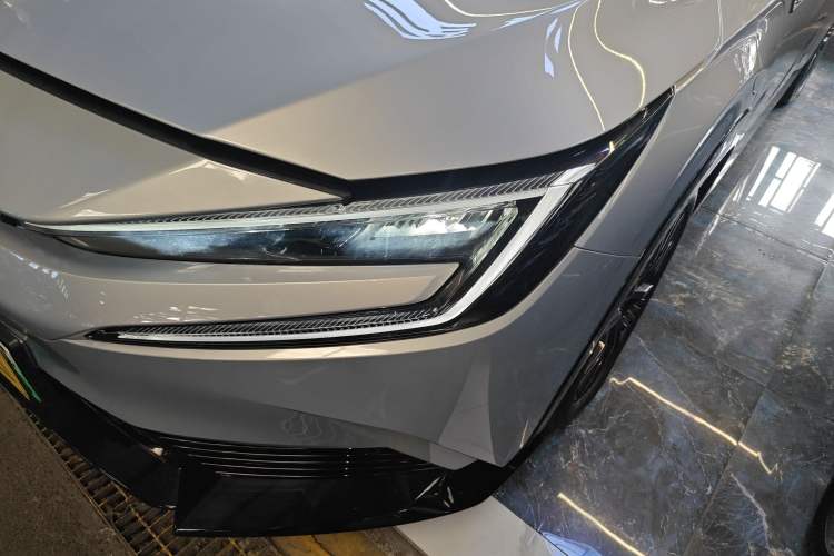 Used Honda e:NP2 2024 Advanced Edition Left Front Headlight