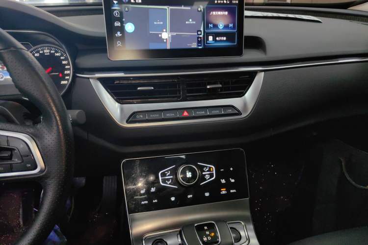 Used Hongqi H5 2022 Classic Model 1.8T Automatic Smart Connect Flagship Edition
