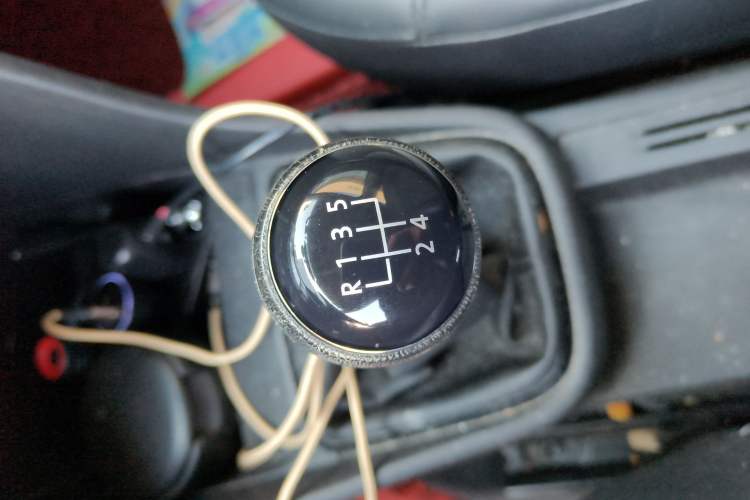 Used Volkswagen Santana 2015 1.6L Manual Comfort Edition Gear Lever