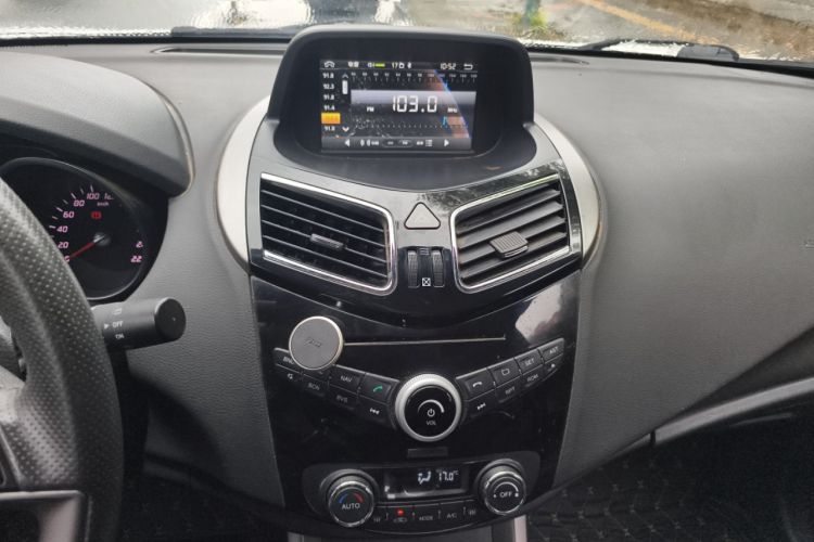 Used Haima S5 2016 1.5T CVT Enjoyment Edition Audio And AC Panel