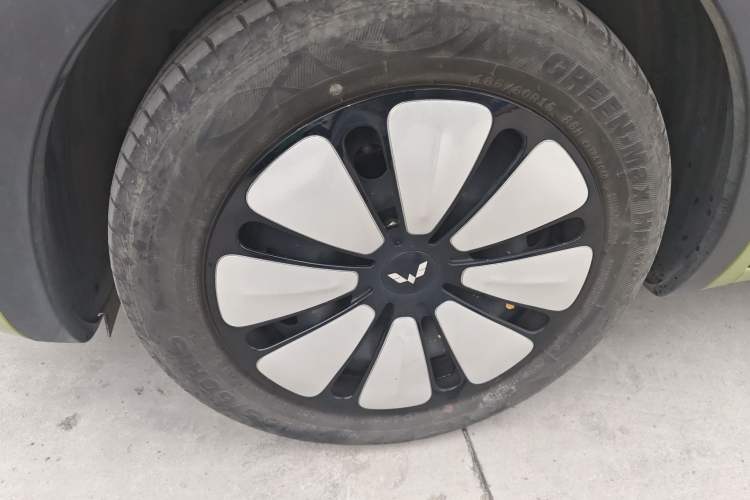 Used Wuling Bingo 2023 333 km Lingxi Connected Version
