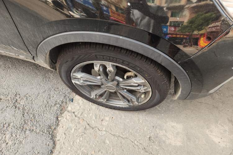 Used Leopaard CS9 2017 1.5L CVT Fashion Edition Right Front Wheel Hub