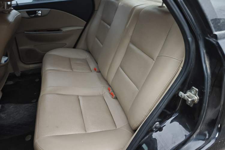 Used Buick Excelle 2011 1.6 LE-AT