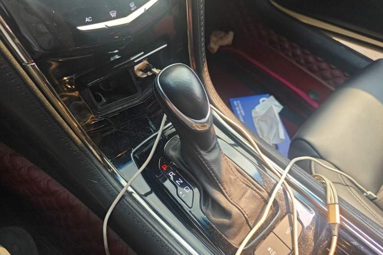 Used Cadillac ATS-L 2014 25T Comfort Model Gear Lever