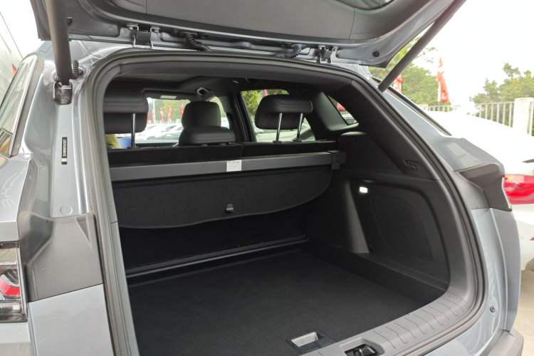 Used BYD Song L DM-i 2025 Intelligent Driving Version 160 km Excellence Edition
