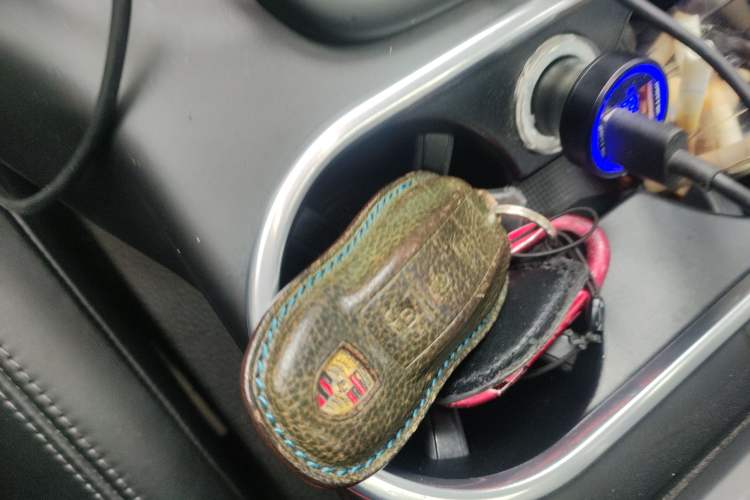 Used Porsche Cayenne 2014 Cayenne Platinum Edition 3.0T