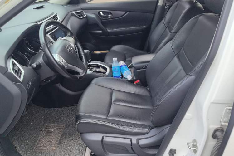 Used Nissan X-Trail 2015 2.0L CVT Comfort MAX Edition 2WD Left Front Seat