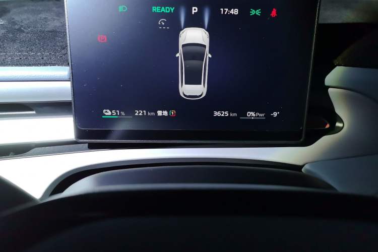 Used MG 4 EV 2026 Model 437 Composed Edition Odometer Close Up