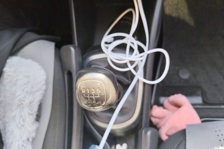 Used Kia K2 2015 Sedan 1.4L MT GLS
