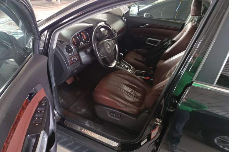 Used Opel Antara 2013 2.4L Two-Wheel-Drive Luxury Edition