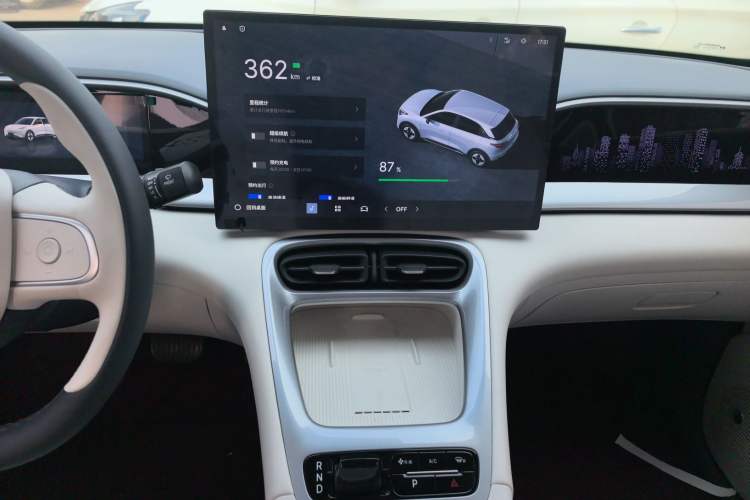 Used Geely Galaxy Geome 2025 UP 410km Exploration+ Edition Audio And AC Panel