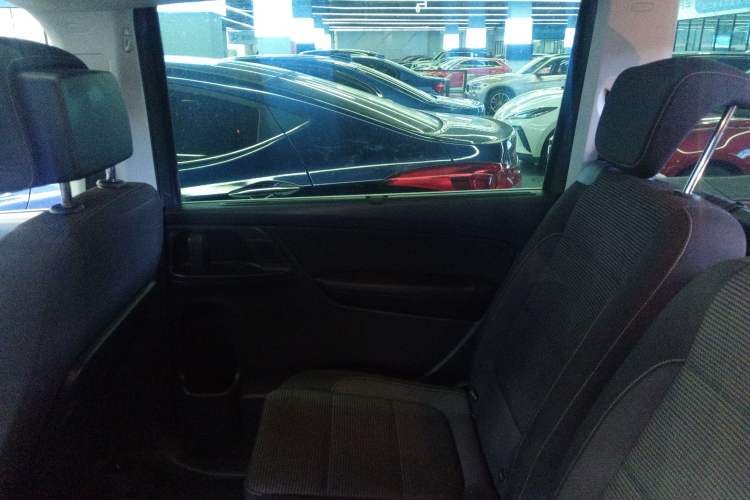 Used Volkswagen Sharan 2018 380TSI Comfort Edition 7-Seater
