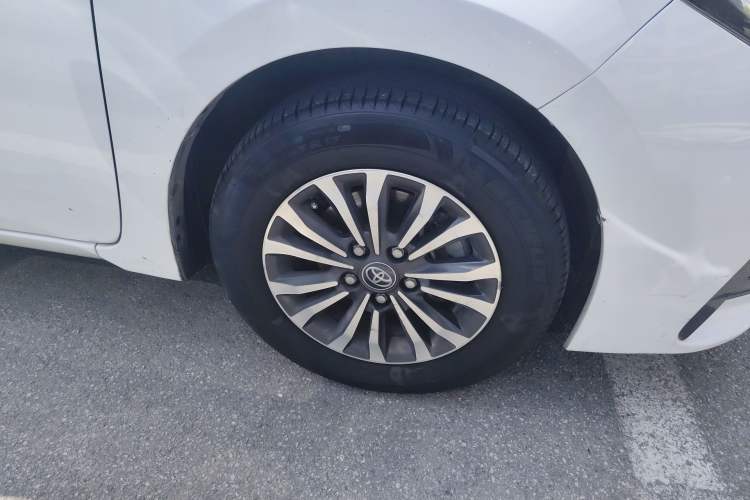 Used Toyota Corolla 2017 Revised Version 1.2T S-CVT GL Right Front Wheel Hub