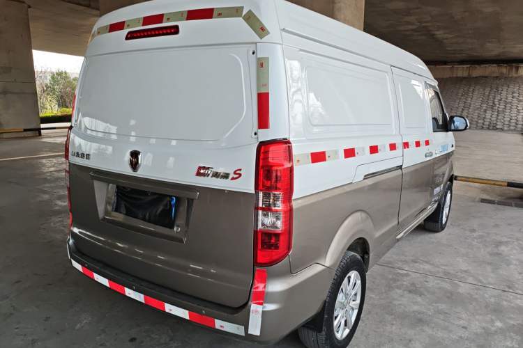 Used Jinbei New Hiace S 2022 1.5L Wealth Edition Air-Conditioner-Free Truck China VI Standard SWC15M Rear Right 45 Deg