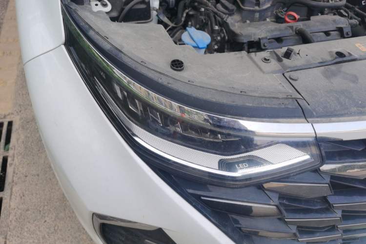 Used Hyundai Custo 2021 270TGDi Prestige LUX Right Front Headlight