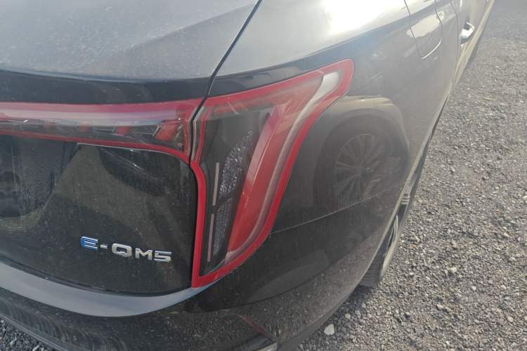 Used Hongqi E-QM5 2021 Online Booking Charging Basic Edition 5 Seats