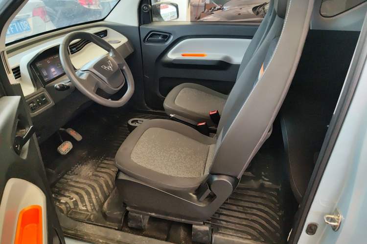 Used Wuling Hongguang MINIEV 2020 Freedom Version Lithium Iron Phosphate Left Front Seat