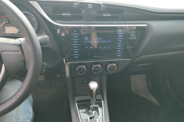 Used Toyota Corolla 2018 1.2T S-CVT GL Smart Enjoyment Version Audio And AC Panel