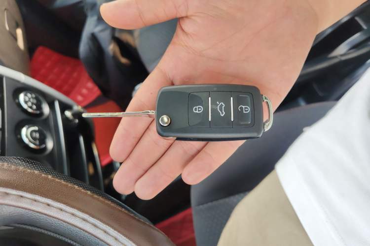 Used CHANGAN CX20 2014 1.4L IMT Sunroof Navigation Version China V Standard Vehicle Key