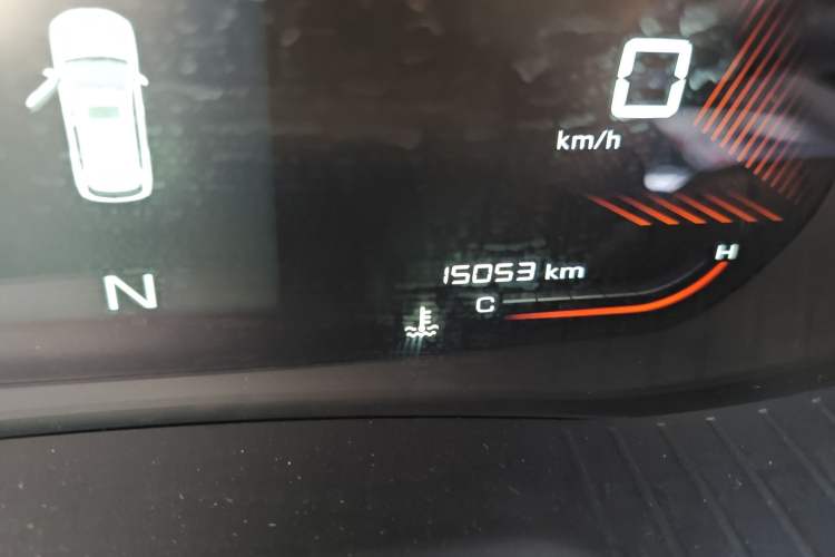 Used Wuling Asta 2021 1.5T Manual Starlight Edition Odometer Close Up