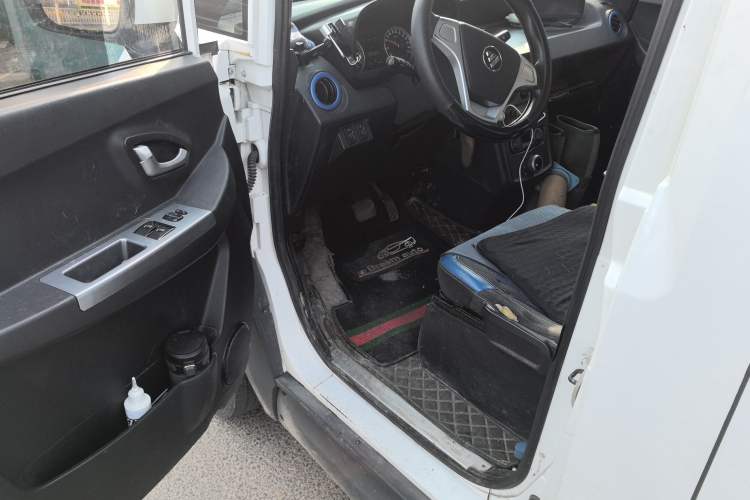 Used Foton Intelligent Blue Elf E7 2024 Facelifted All-Electric Van Flat Roof 2 Seats CATL 46.36 kWh
