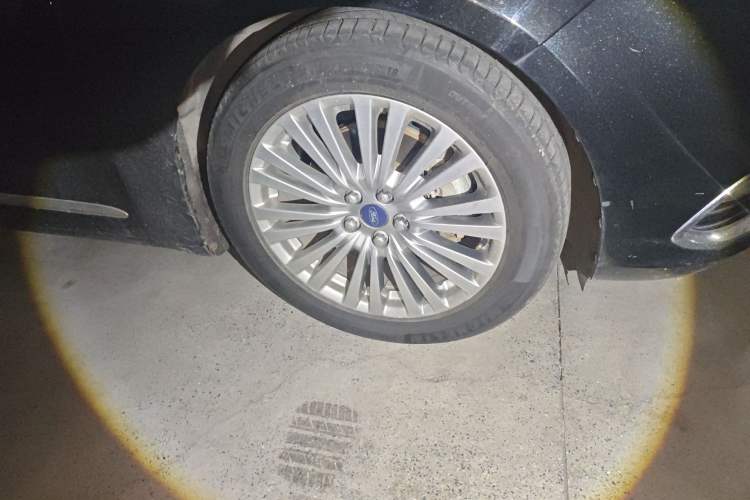 Used Ford Taurus 2015 EcoBoost 245 Luxury Model